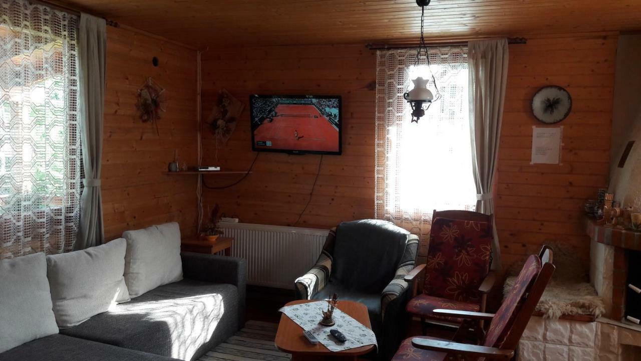 Hunor-Magor Vendégház Izvoare  Extérieur photo