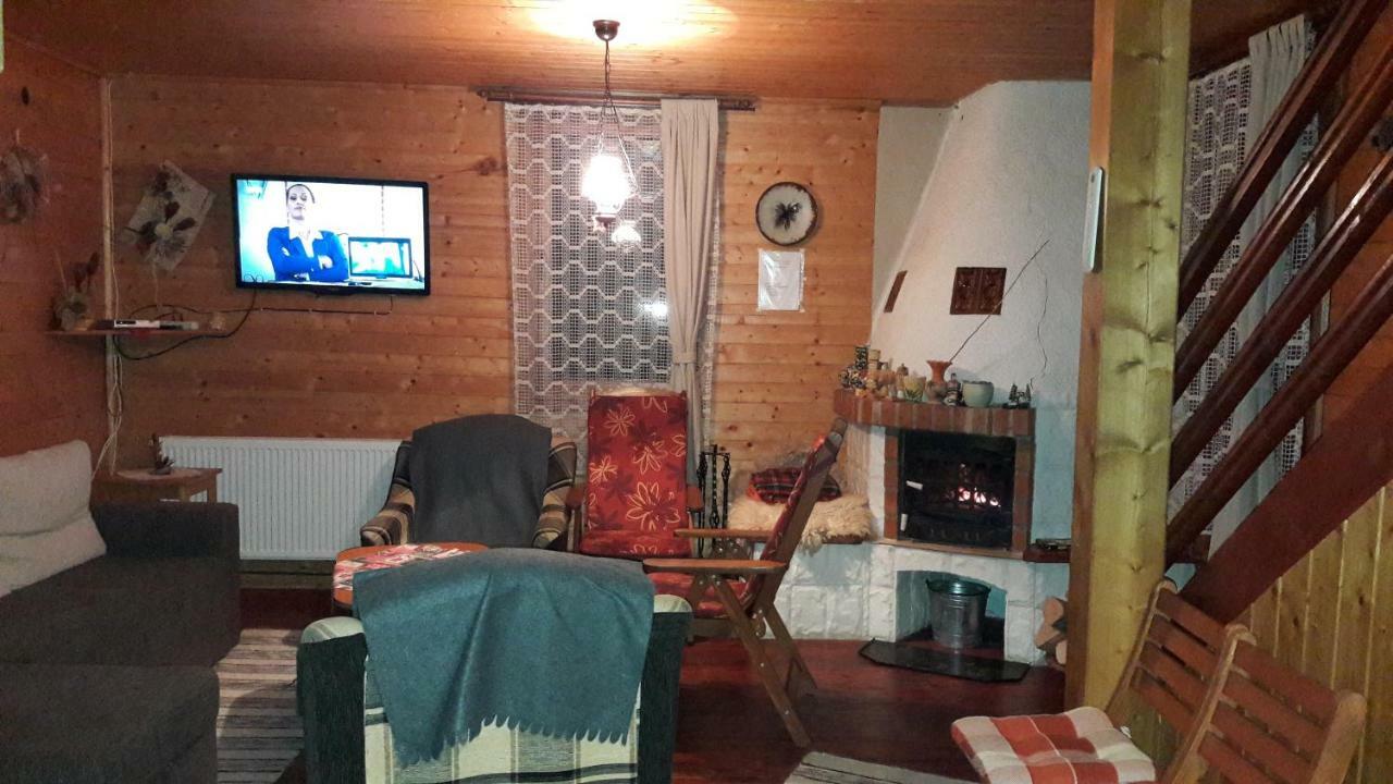 Hunor-Magor Vendégház Izvoare  Extérieur photo