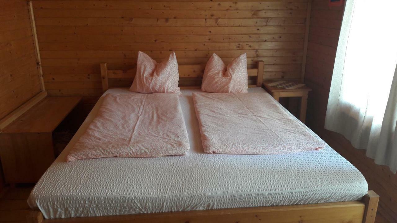 Hunor-Magor Vendégház Izvoare  Extérieur photo